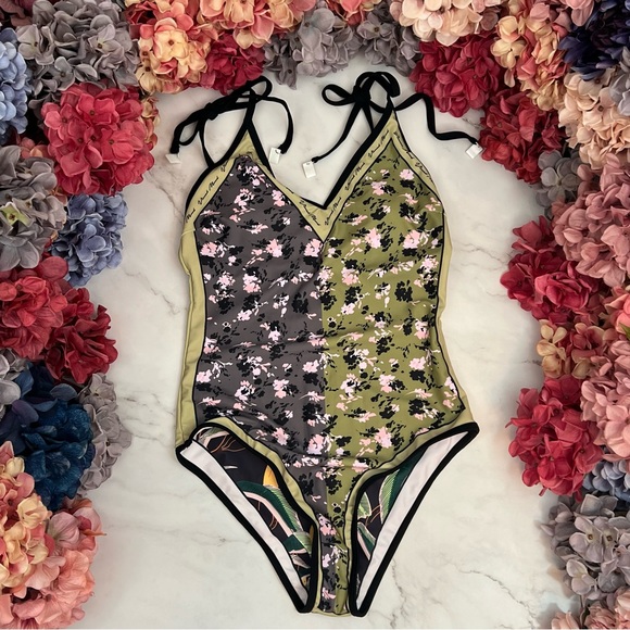 Boho Green & Black Floral Reversible Swimsuit with Shoulder Ties - Picture 7 of 16